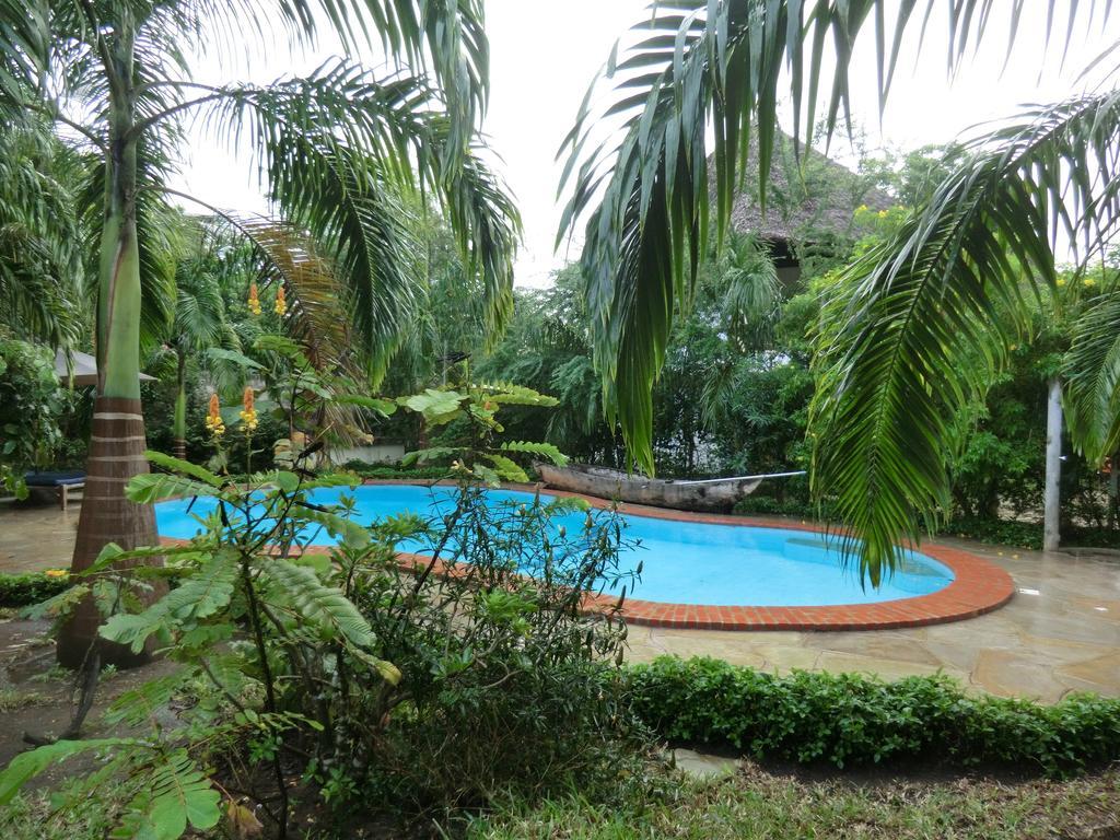 Villa Lamuhouse Диани Бийч Стая снимка