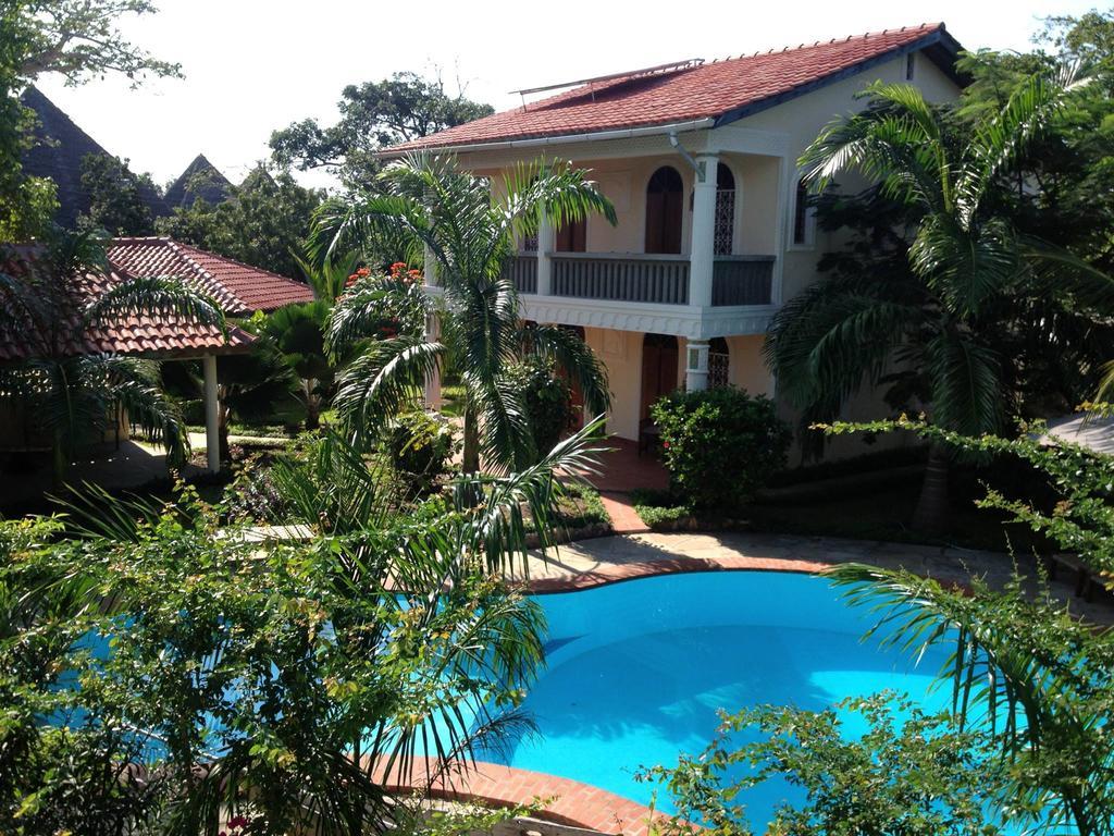 Villa Lamuhouse Диани Бийч Екстериор снимка